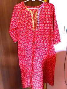 Beautiful elegant Red Straight Cotton Kurti