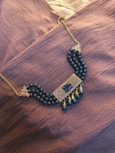 Black Choker