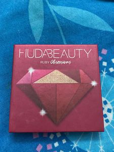 HUDA Beauty Ruby Obsessions