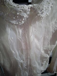 Elegant White Pearl Lace Top💗
