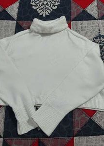 Zara White cropped turtleneck sweater
