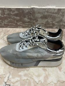 Sneakers For Girls