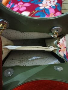 Olive Colour Slingbag  Cute Taddy Bna H