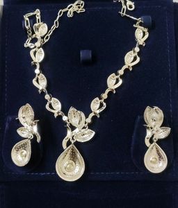Silver Magenta Jewellery Set