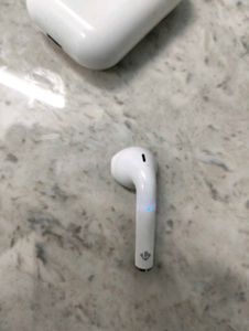U £ I Wireless Headphones