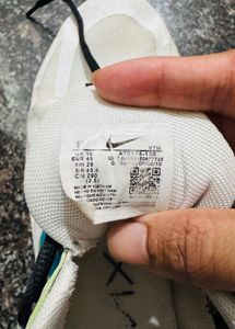 Good Condition Mens Sports Shoe