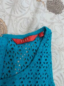 Elle cutout beautiful blue top