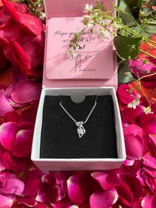 Giva Pendant