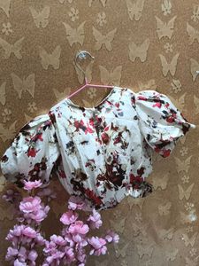 Floral Puff Sleeve Top