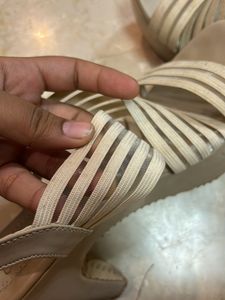 Beige Heels 👠🫶🏻