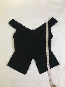 Chic Black Top Bust 32