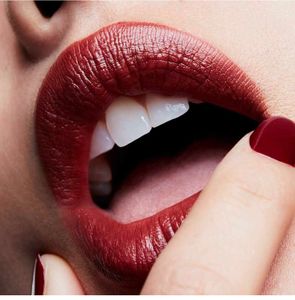 M.A.C Satin Lipstick