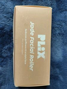 Plix Guasha Quartz And Jade Roller