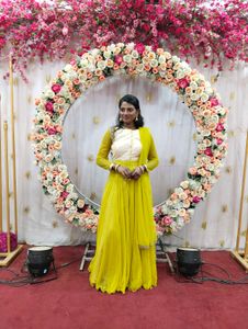 Beautiful Pear Yellow Gown 😍