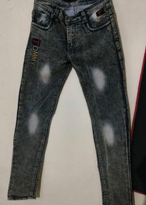 Stylish Distressed TOMMY Jeans
