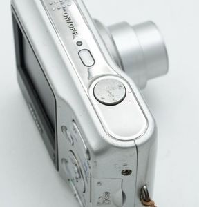 Nikon Coolpix L4