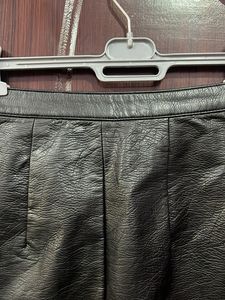 H&amp;M Leather Skirt With Pockets