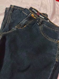 Navy Blue Jeans 👖 With Great Fit And Streachable