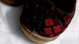 Patterned Casual Shoes