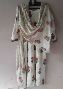 Floral Print Kurti Set( Bust 40-42)