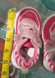 Beautiful Pink Lighting Shoes For Kids