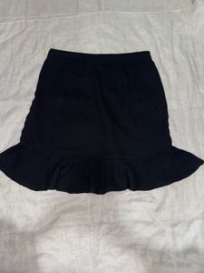 Chic Black Ruffled A-Line Skirt