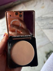 MyGlamm Manish Malhotra Compact