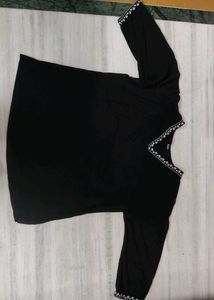Black Embroidered Kurta
