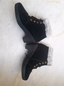 Black Boots