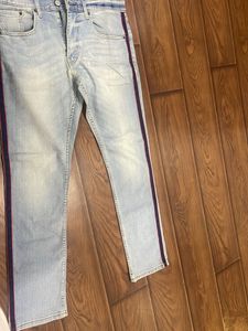 Levi&#39;s Jeans with Side Stripe