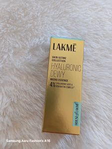 Lakme Hyaluronic Dewy Micro-Essence