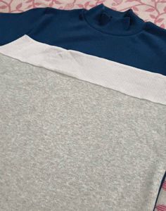 Stylish Colorblock Crop Top