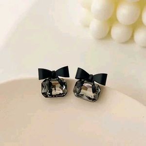 Black Small Bow Earrings
