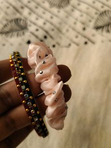 oneBangleand Hair Tie