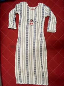 Combo of 5 Stylish Pre-Loved Kurtis – Great Deal!