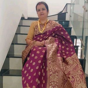 Elegant Maroon &amp; Gold Saree