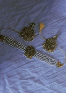 Pearl Kundan Jewelry Set