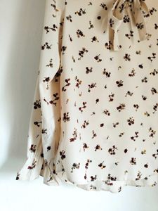 Cream Floral Printed Tie-Up Neck Top