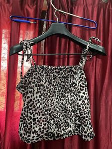 Animal Print Crop Top🖤🧡