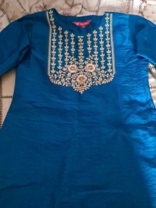 Ready-made Suit With Dupatta  Size M