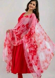 ✨ Elegant Red Chudithar with Floral Dupatta ✨