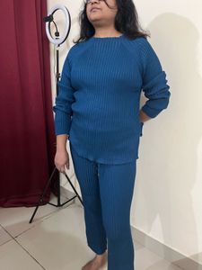 Stylish Blue Knit Cord Set