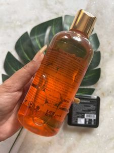 Nykaa Shower Gel &amp; Eyeshadow