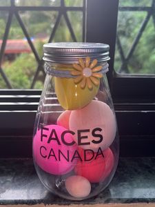 Beauty Blender Faces Canada