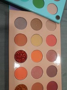 Beauty Glazed 60 Colour Eyeshadow