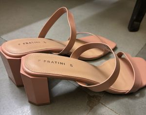 Women’s footwear