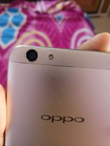 Oppo F1s