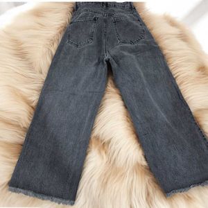 Dreamy Wide-Leg Denim: High-Waist &amp; Frayed Hem