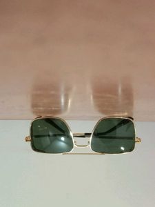 Gold Aviator Sunglasses