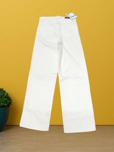 E@52 Size-28 Straight Jeans